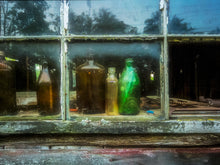 Load image into Gallery viewer, Glass Under Glass